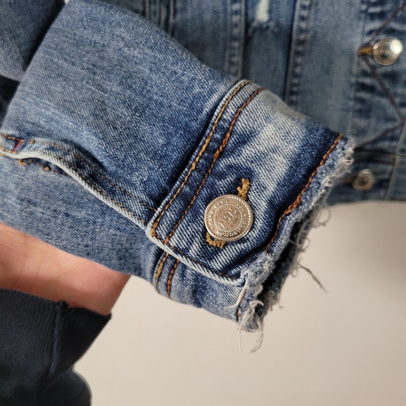 Zara Distressed Denim Jacket - Picture 5 of 13